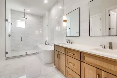 250 E Dallas Street #124, Grapevine, TX 76051 - Photo 14