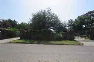 2206 Bluebonnet Ave, Denison, TX 75020 - Photo 1
