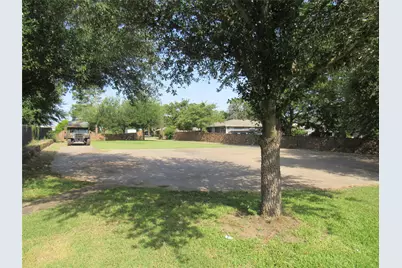 2206 Bluebonnet Avenue, Denison, TX 75020 - Photo 8