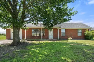 2038 Forreston Rd, Waxahachie, TX 75165 - Photo 2