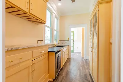 2420 Colcord Avenue, Waco, TX 76707 - Photo 14