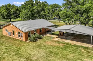 111 Quail Dr, Springtown, TX 76082 - Photo 1