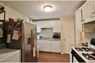 911 E Lovers Lane, Arlington, TX 76010 - Photo 6