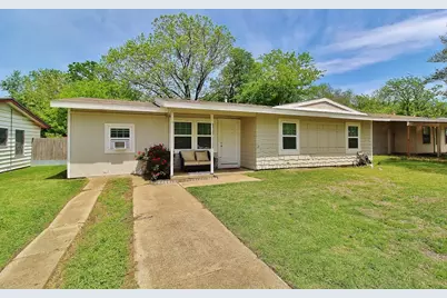 911 E Lovers Lane, Arlington, TX 76010 - Photo 1