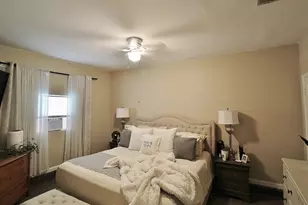 911 E Lovers Ln, Arlington, TX 76010 - Photo 8