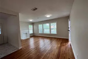 3139 W 4th St, Fort Worth, TX 76107 - Photo 4