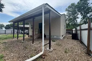 410 N Douglas St, Mart, TX 76664 - Photo 16