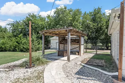 201 Camino Del Rancho, Lorena, TX 76655 - Photo 32