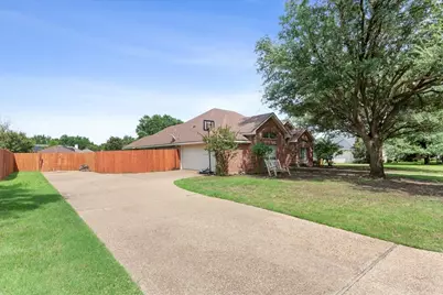 1102 Evening Sun Lane, Waco, TX 76657 - Photo 12