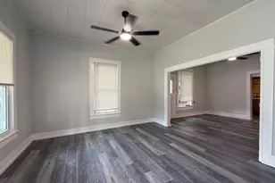 1837 W Houston St, Paris, TX 75460 - Photo 8