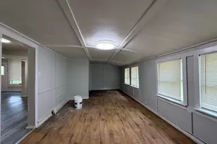 1837 W Houston St, Paris, TX 75460 - Photo 16