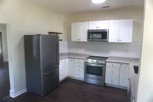 424 W Tennessee St, Sherman, TX 75090 - Photo 8