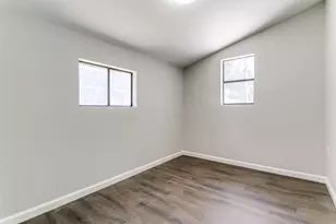 1506 Carnation Dr, Lewisville, TX 75067 - Photo 10