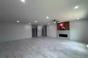 2110 Ridgewood Dr, Bridgeport, TX 76426 - Photo 4