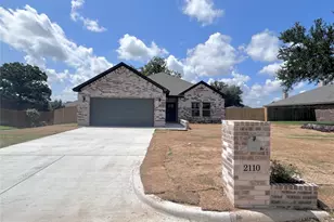 2110 Ridgewood Dr, Bridgeport, TX 76426 - Photo 1