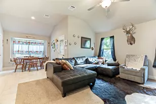 206 Hubbard St, Hillsboro, TX 76645 - Photo 8