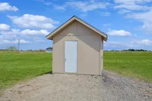 235 Alton Ln, Ennis, TX 75119 - Photo 32