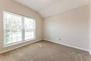 13409 Baldcypress Dr, Dallas, TX 75253 - Photo 12