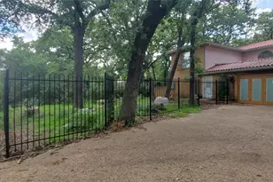 1815 Greenwood Dr, Denton, TX 76209 - Photo 2