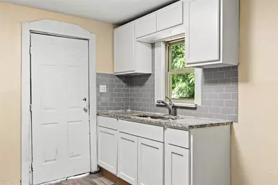 1206 S Edgefield Avenue, Dallas, TX 75208 - Photo 8