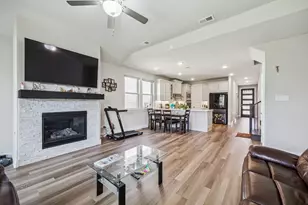 2325 Covey Ct, Little Elm, TX 75068 - Photo 4