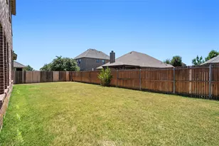 613 Ravenwood Dr, Saginaw, TX 76179 - Photo 24