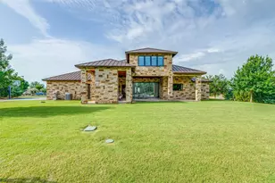 138 Whispering Winds Dr, Gunter, TX 75058 - Photo 38