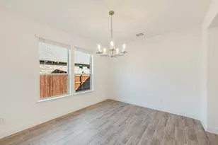 2413 Amelia Ln, Mansfield, TX 76063 - Photo 10