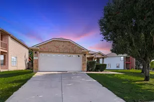 1101 Castle Top Dr, Fort Worth, TX 76052 - Photo 38