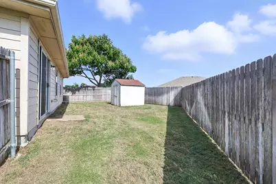 1101 Castle Top Drive, Fort Worth, TX 76052 - Photo 36