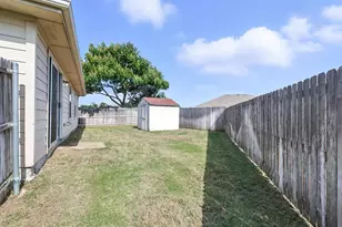 1101 Castle Top Dr, Fort Worth, TX 76052 - Photo 36