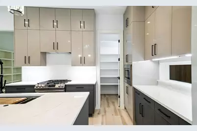 2318 Arroyo Avenue, Dallas, TX 75219 - Photo 22