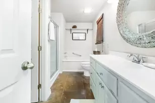 2702 Sky Harbour Dr, Granbury, TX 76049 - Photo 36