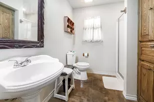 2702 Sky Harbour Dr, Granbury, TX 76049 - Photo 30