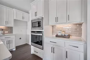 7001 Lowbranch Trl, Little Elm, TX 76227 - Photo 22