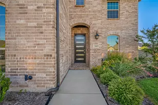 7001 Lowbranch Trl, Little Elm, TX 76227 - Photo 6