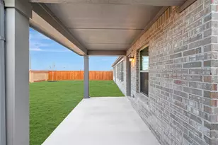 118 Hudson Ln, Justin, TX 76247 - Photo 38