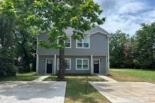 406 E Bonham St, Tom Bean, TX 75491 - Photo 2