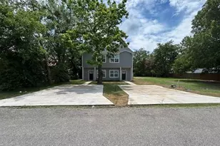 406 E Bonham St, Tom Bean, TX 75491 - Photo 32