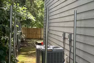 406 E Bonham St, Tom Bean, TX 75491 - Photo 28