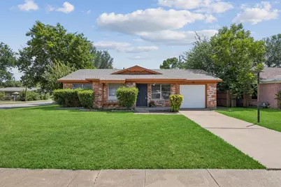 2702 Morgan Drive, Irving, TX 75062 - Photo 1
