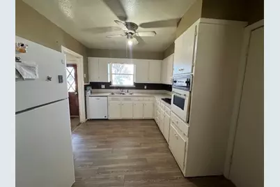 190 N Saint Felix Street, Stephenville, TX 76401 - Photo 4