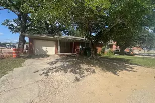 190 N St Felix St, Stephenville, TX 76401 - Photo 1