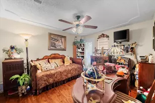 1005 Acorn Ct, Arlington, TX 76012 - Photo 24