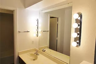 145 Shadybrook Dr, DeSoto, TX 75115 - Photo 10