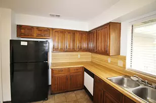 145 Shadybrook Dr, DeSoto, TX 75115 - Photo 20