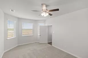 1017 Wind Drift Wy, Fort Worth, TX 76131 - Photo 6