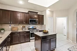 1245 Woodbine Cliff Dr, Fort Worth, TX 76179 - Photo 4