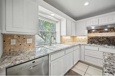 7605 Ramble Wood Trail, Fort Worth, TX 76132 - Photo 8