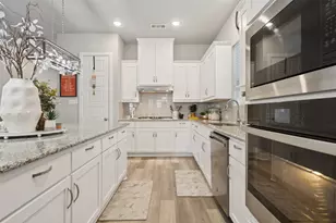 329 Foxthorne Way, Little Elm, TX 75068 - Photo 10